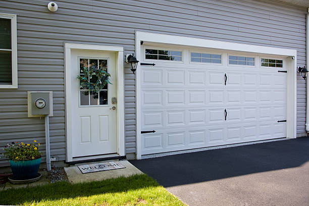24/7 Emergency Garage Door Panel Replacement experts in Shasta, CA